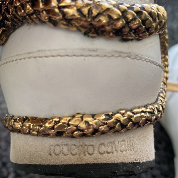 Attention grabbing, authentic Roberto Cavalli shoes EUC 🐍🐍🐍 - Picture 4 of 15